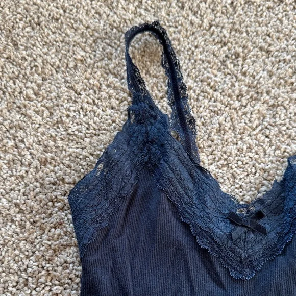 OG Hollister Navy Blue Lace Trim Tank Top - Picture 4 of 8